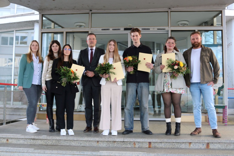 Ausbildung und Studium erfolgreich abgeschlossen!