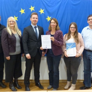 wollen die grenzüberschreitende Mobilität fördern: v. l.: Uwe Zacharias, Jutta Alberti (beide Arbeit und Bildung e. V.), Christian Lemmer (RP Gießen), Petra Kaiser, Clarissa Georg & Björn Kelschenbach (Stadt Wetzlar)